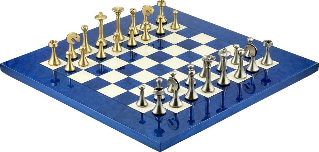 Futuristisches Schachset mit italienischen Schachfiguren und Spielbrett aus Madronaholz in Weiß/Blau, 42 cm