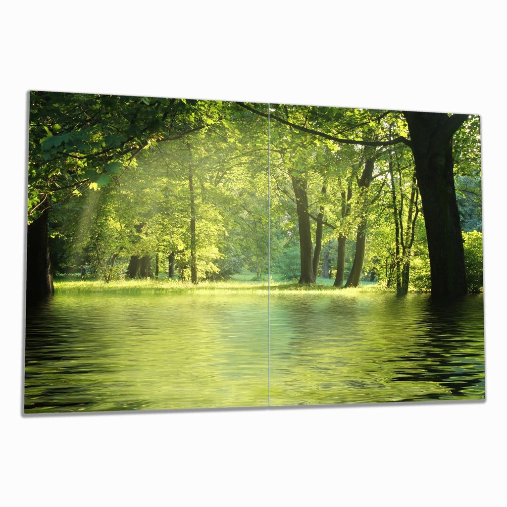 Wallario Herdabdeckplatte aus Glas, Größe 80 x 52 cm 2-teilig, Motiv Idyllischer See im Wald bei Sonnenschein