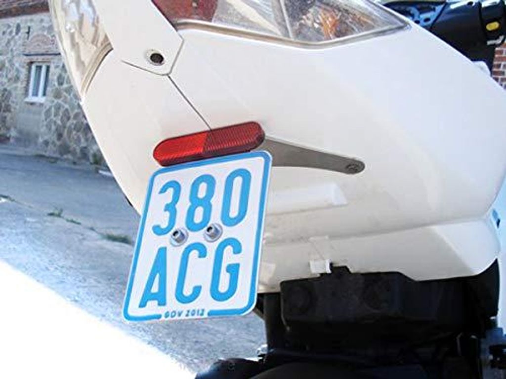 Kennzeichenhalter mittig passend für Peugeot Jetforce C Produktbild 