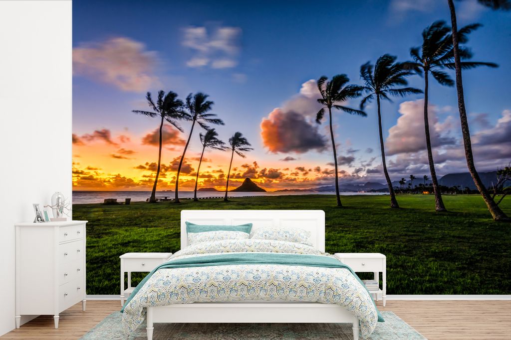 MuchoWow Fototapete für Wohnzimmer oder Schlafzimmer Wandtapete Vinyl Motivtapete Sonnenuntergang über einer Reihe von Palmen auf Hawaii - 525x...
