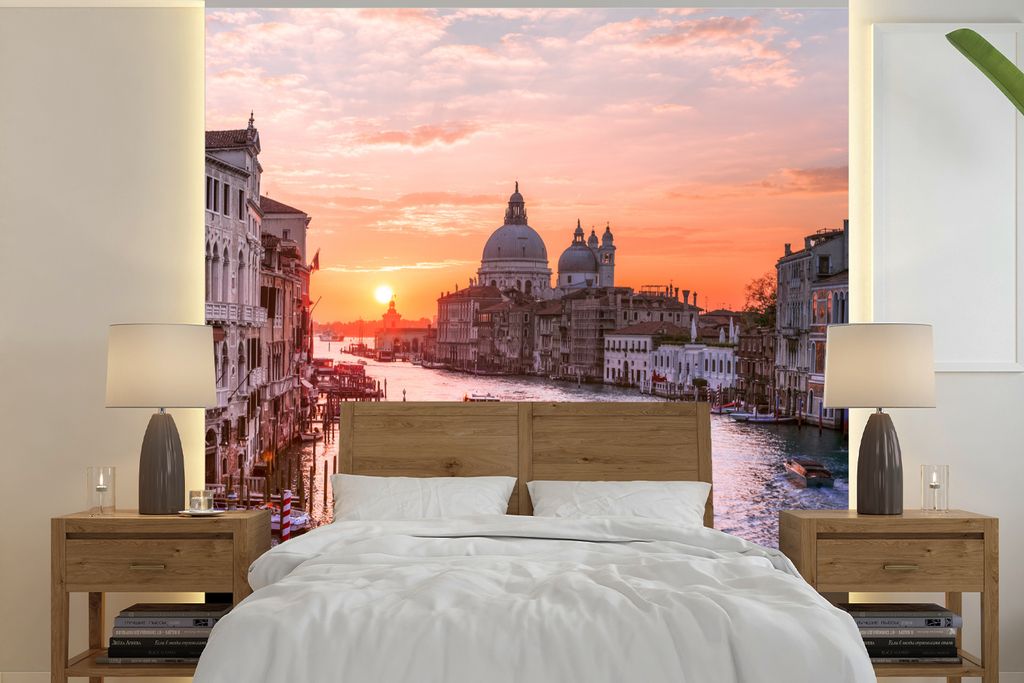 MuchoWow Fototapete für Wohnzimmer oder Schlafzimmer Wandtapete Vinyl Motivtapete Boot - Wasser - Sonne - Venedig - 300x300 cm - Wanddekoration