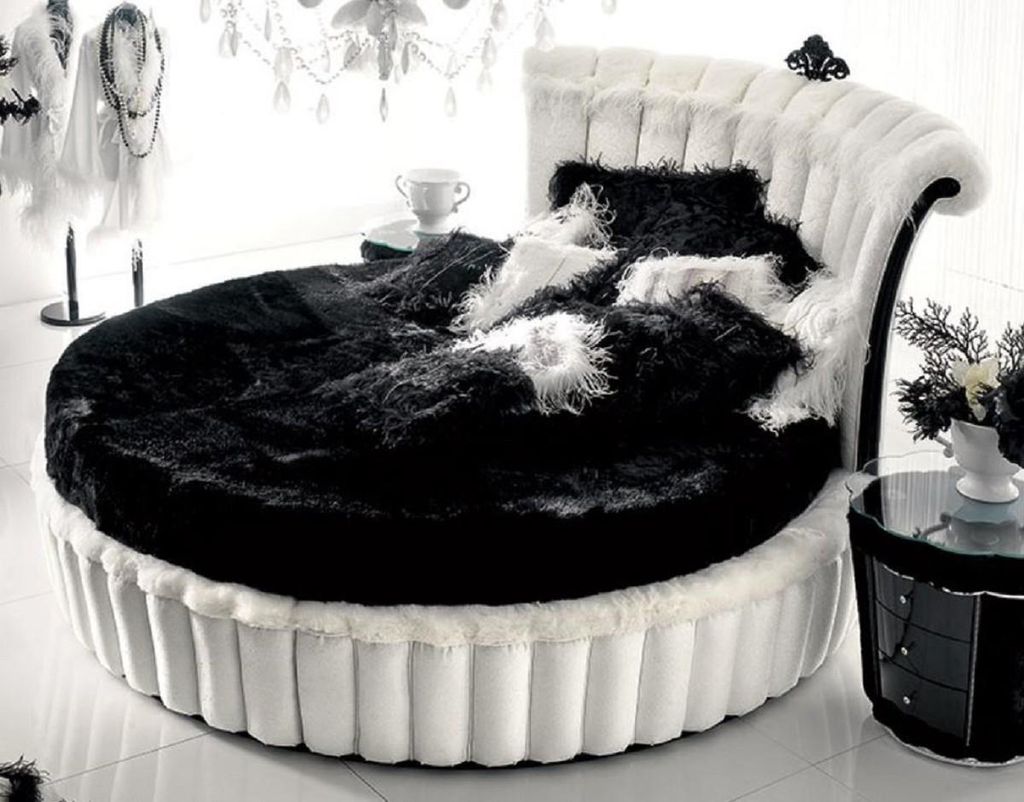 Casa Padrino Luxus Barock Rundbett Weiß / Schwarz - Rundes Barock Bett mit Matratze - Prunkvolle Barock Schlafzimmer & Hotel Möbel - Erstklassisc...