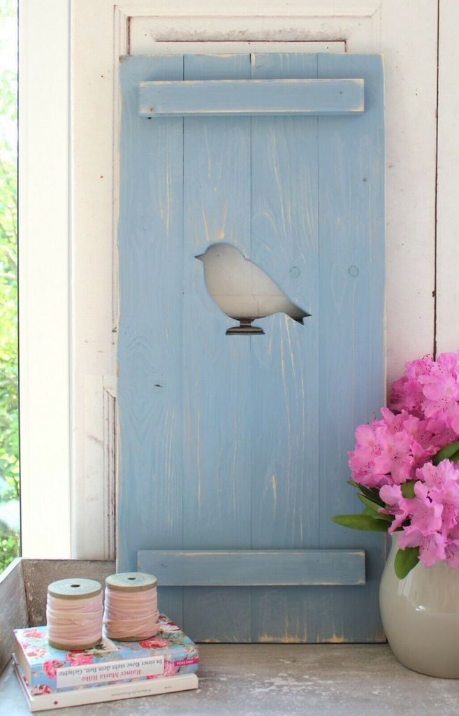 Landhaus Fensterladen Vogel in taubenblau, Shabby antique Produktbild 