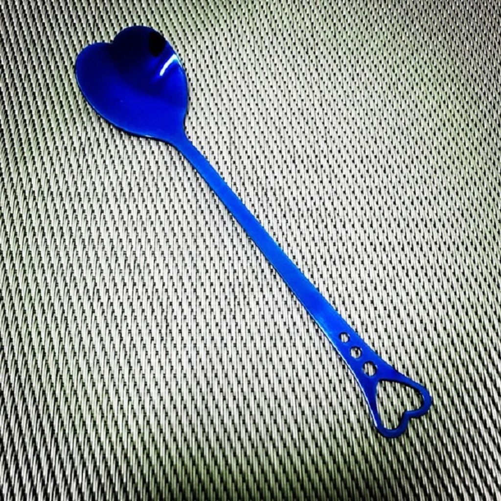 2 Stück Kaffeelöffel Teelöffel Mokkalöffel Dessertlöffel Edelstahl Herz Liebe, Farbe:Blau
