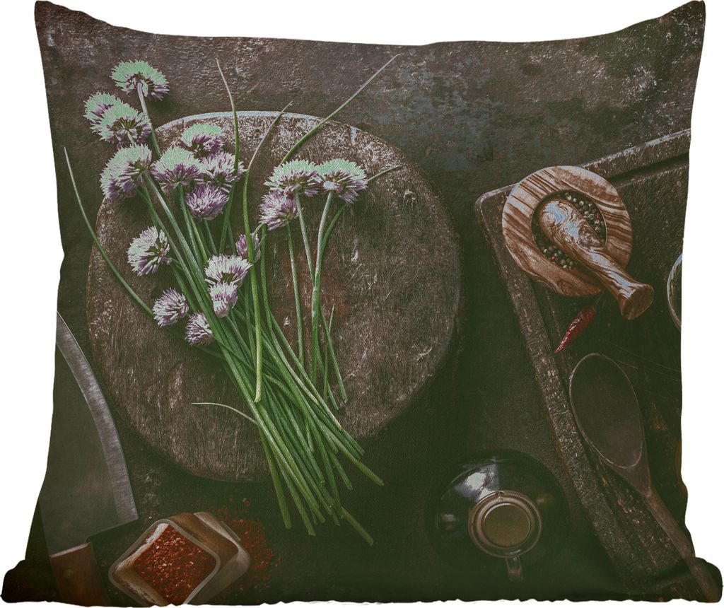 MuchoWow Outdoor Kissen - Schnittlauch - Küche - Mörser - Rustikal - Kräuter - Lila - 45x45 cm - Wetterfest - Lounge Kissen - Fotokissen - Dek...