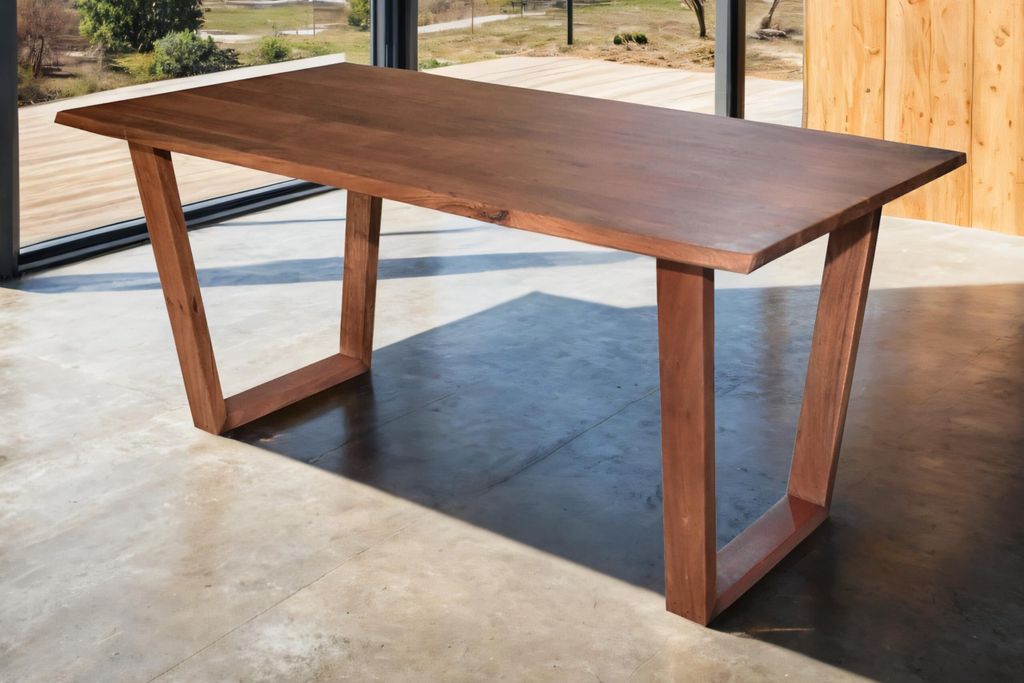 Esstisch 120x80 cm Girona, Akazienholz massiv & nussbaumfarben, Baumkantentisch mit V-Holzgestell, echte Baumkante, pflegeleichter Holztisch/Massiv...