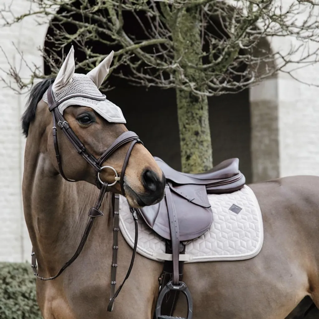 Bonnet anti-mouches Kentucky Wellington Beige : calme et protection