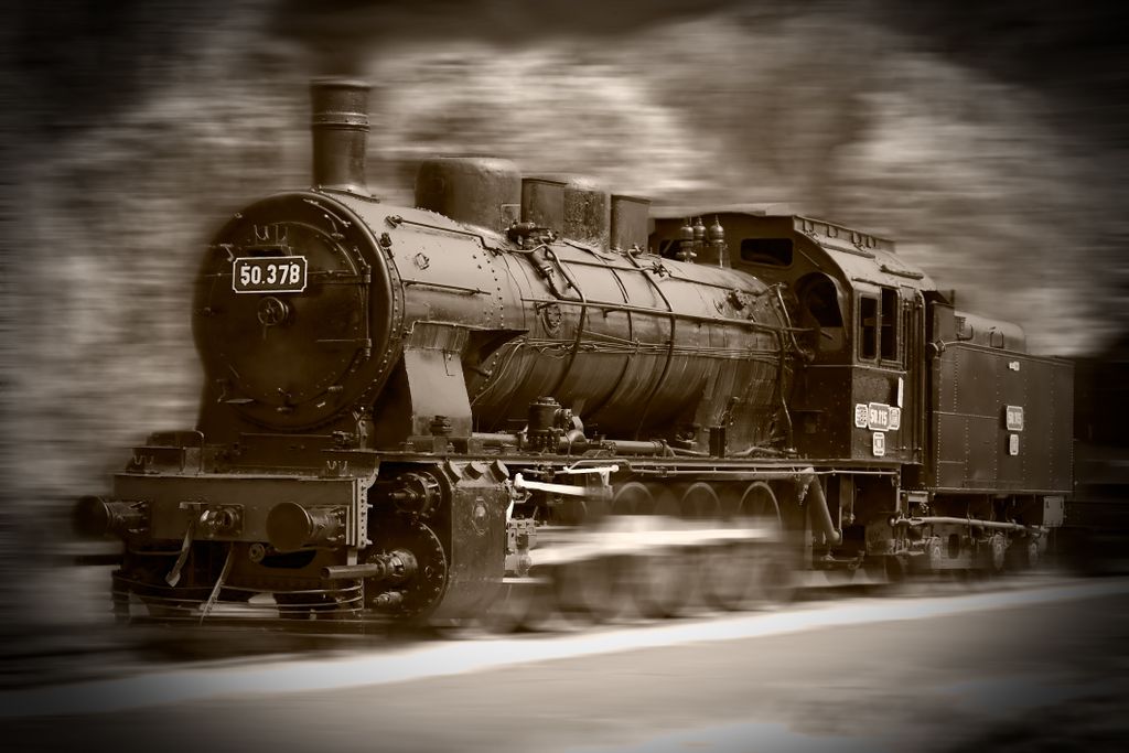 Papermoon VLIES Fototapete, Digitaldruck, Dampflokomotive (477)