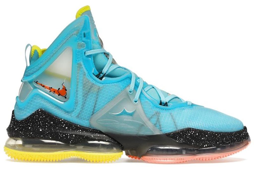 Nike LeBron 19 Christmas - EU 47.5 Produktbild 