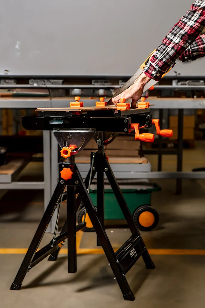Table de travail robuste 100 kg - Grande surface NEO TOOLS ajustable - 4