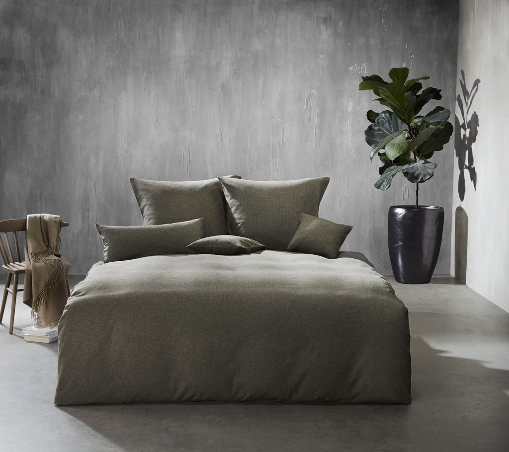 Fleuresse Lech Edelflanell Bettwäsche 155x220 Fischgrät oliv grün uni 603089-05