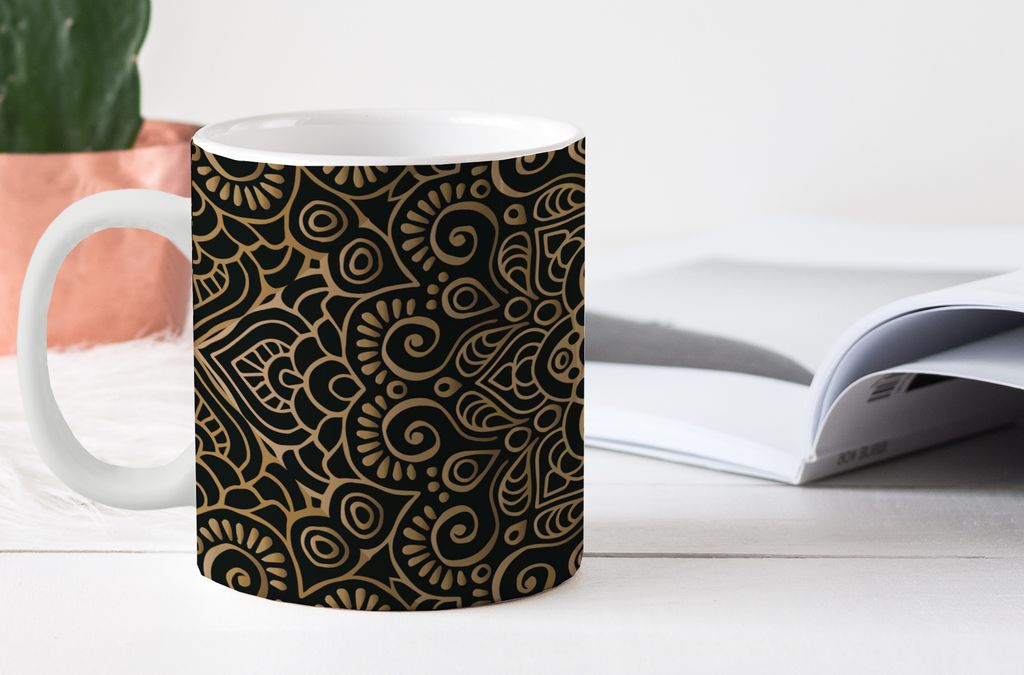 MuchoWow Tasse Kaffeetasse Kaffeebecher 350 ml Goldenes Muster auf schwarzem Hintergrund Teetasse - Fototasse - Becher - Keramikbecher - Teebeche...