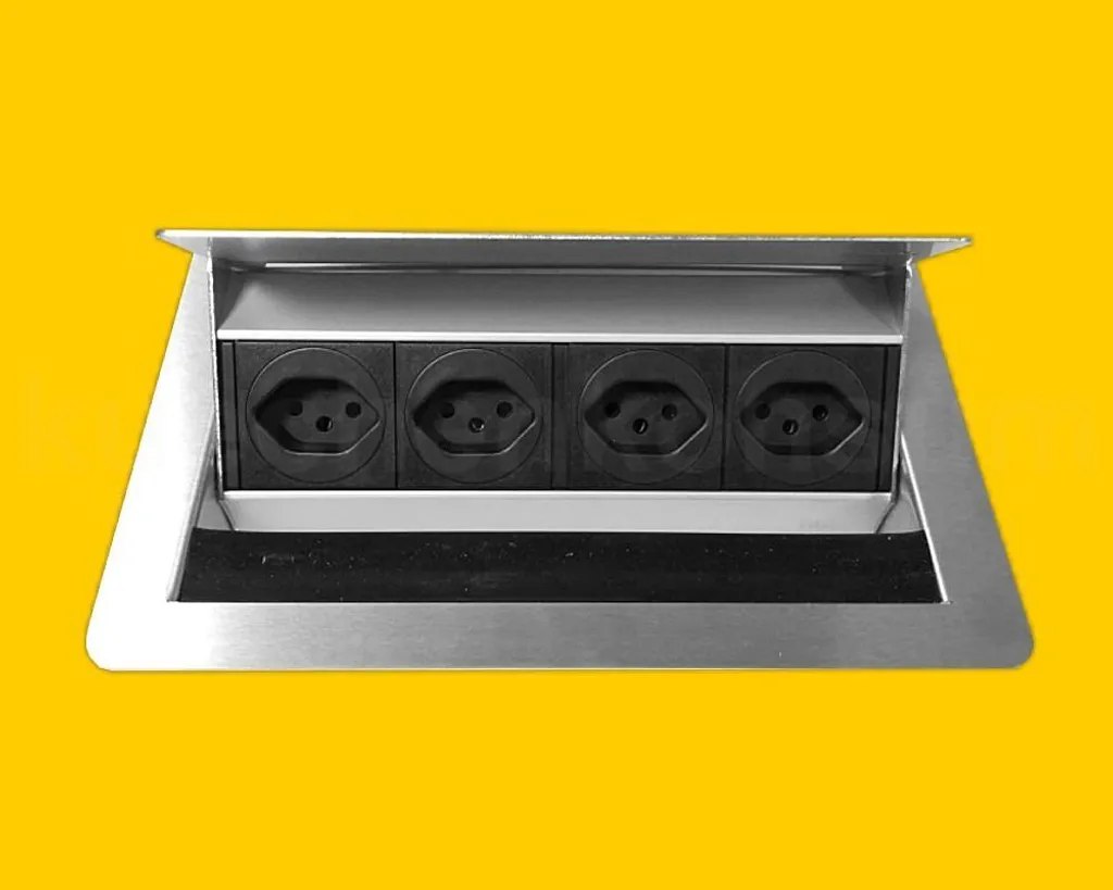 Bloc Prise Escamotable FlipTop 4 Postes avec Couvercle Pliable Inox