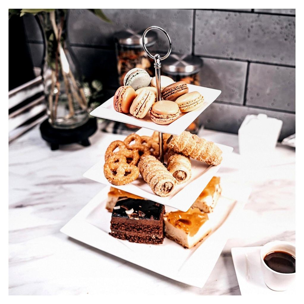 Etagere aus Porzellan - 3-stöckig - Weiß - Kuchenständer - Cupcake-Halter - Obstetagere - Servierplatte für Kekse und Süßigkeiten - Gestuftes...