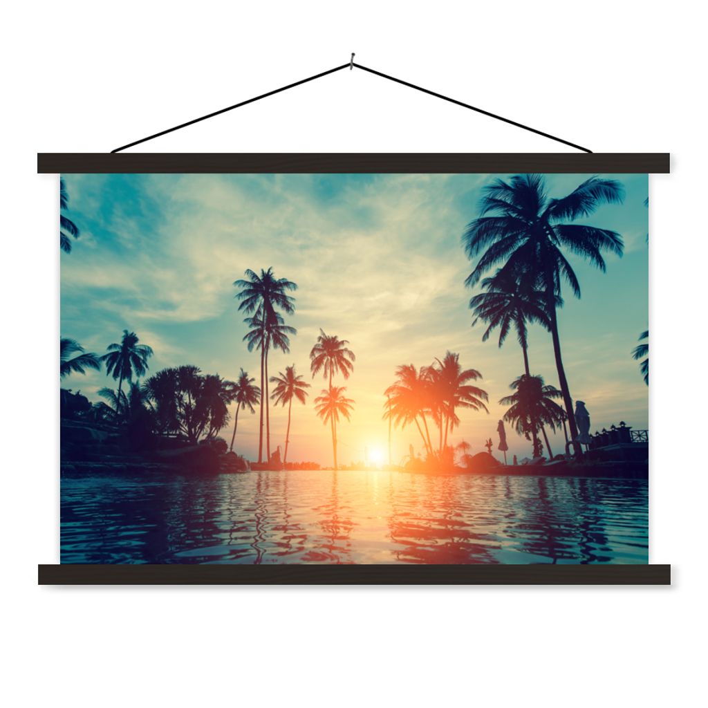 MuchoWow Textilposter Meer - Sonnenuntergang - Palme - Wolken 90x60 cm mit schwarzem Rahmen - Aufhängungssatz