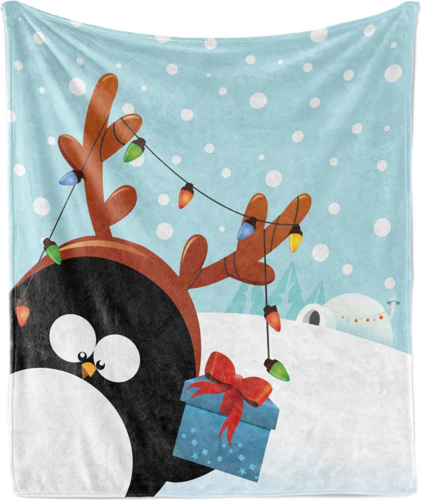 ABAKUHAUS Natale Morbida coperta in pile di flanella, Snowy Divertente pinguino indossa corna decorative natalizie Ha un regalo, 175 x 230 cm, azzurro multicolore