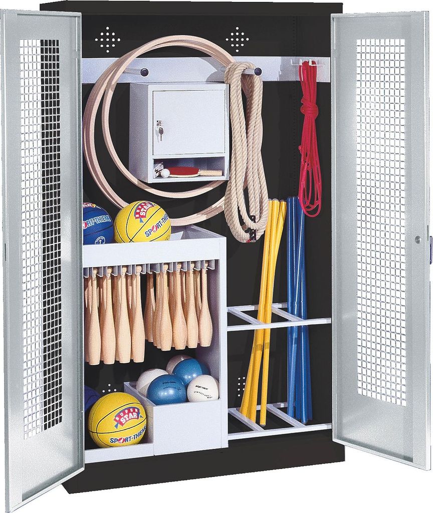 C+P Sportgeräteschrank mit Lochblech-Flügeltüren (Typ 1), HxBxT 195x120x50 cm, Lichtgrau (RAL 7035), Ergo-Lock Muldengriff, Anthrazit (RAL 7021)...