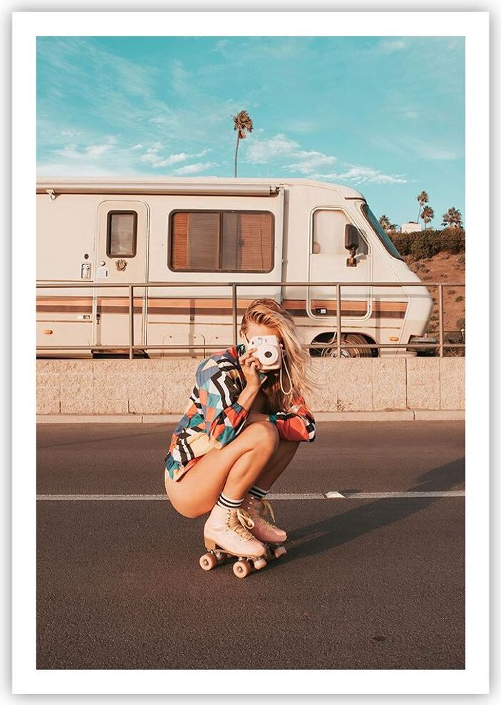 Poster - Poster ohne Rahmen - Reise Frau Rollschuhe - 70x100 cm - Wand Bild - Wanddeko - Wandbilder - Kunstposter - Wandposter - Bilder - Kunstdruc...