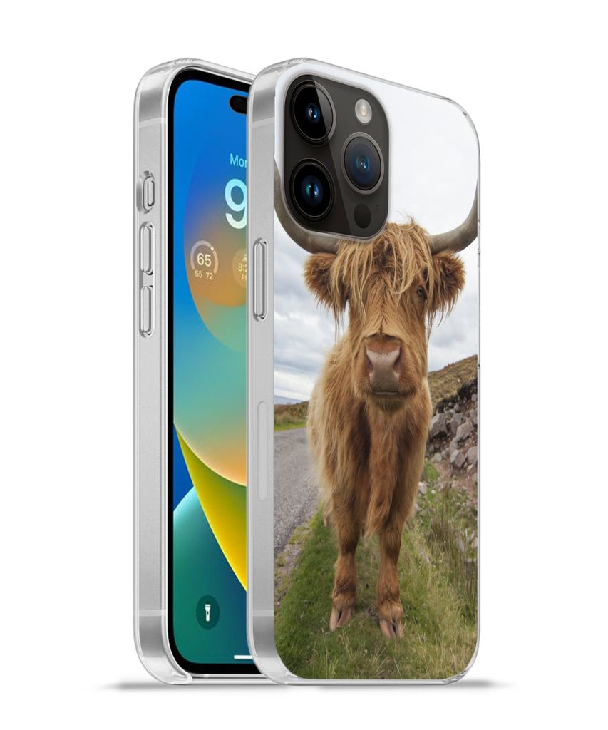 MuchoWow Handyhülle Schutzhülle Hülle für Apple iPhone 14 Pro - Softcase Schottischer Highlander - Hörner - Berg Silikon Softcase Handy Hül...