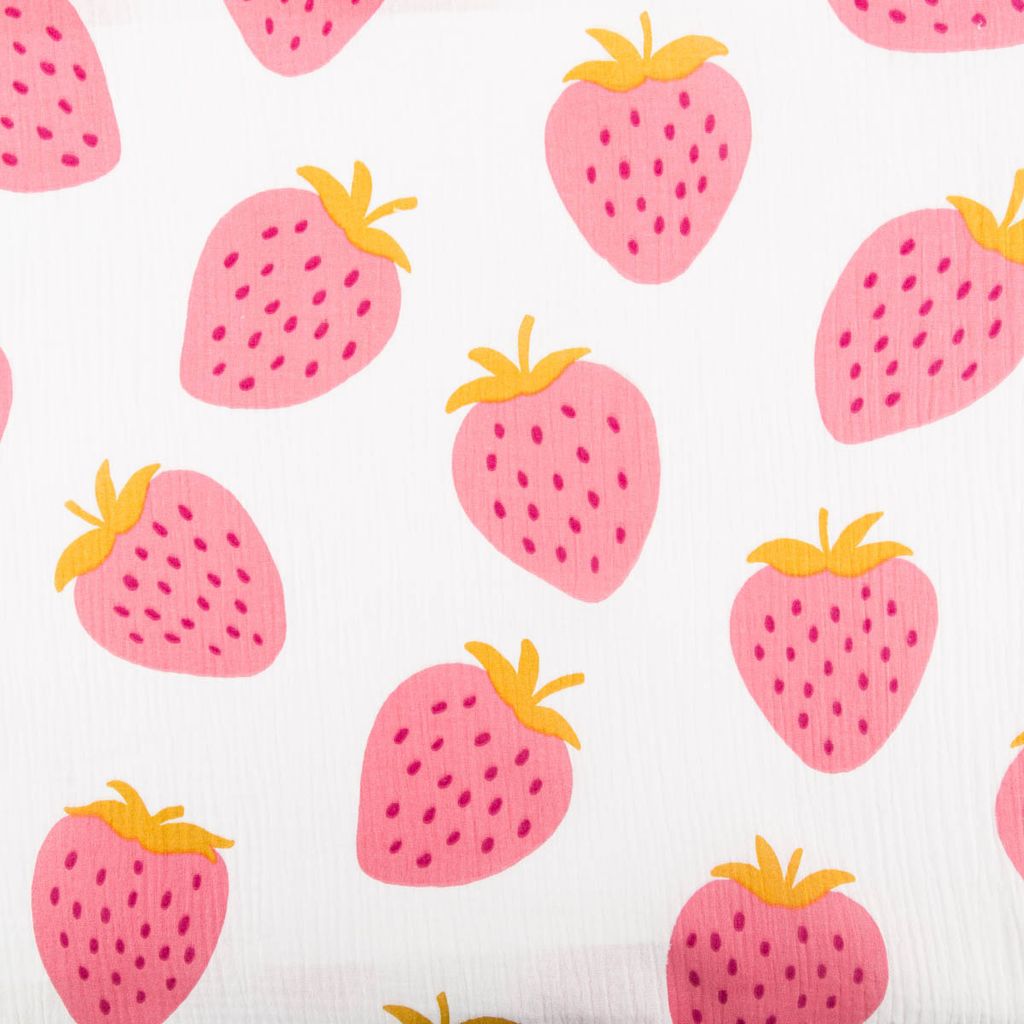 Musselin Stoff STRAWBERRIES Erdbeeren groß offweiß pink 1,35m Breite