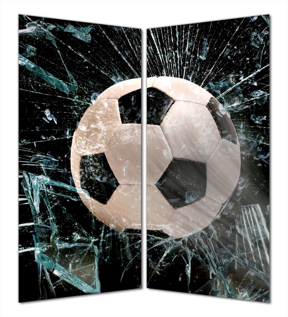 Wallario selbstklebende Duschrückwand 180 x 200 cm mit Motiv Fußball - im Fenster, Splitter und Glas - Wandverkleidung mit Hochglanzlaminat in Gl...