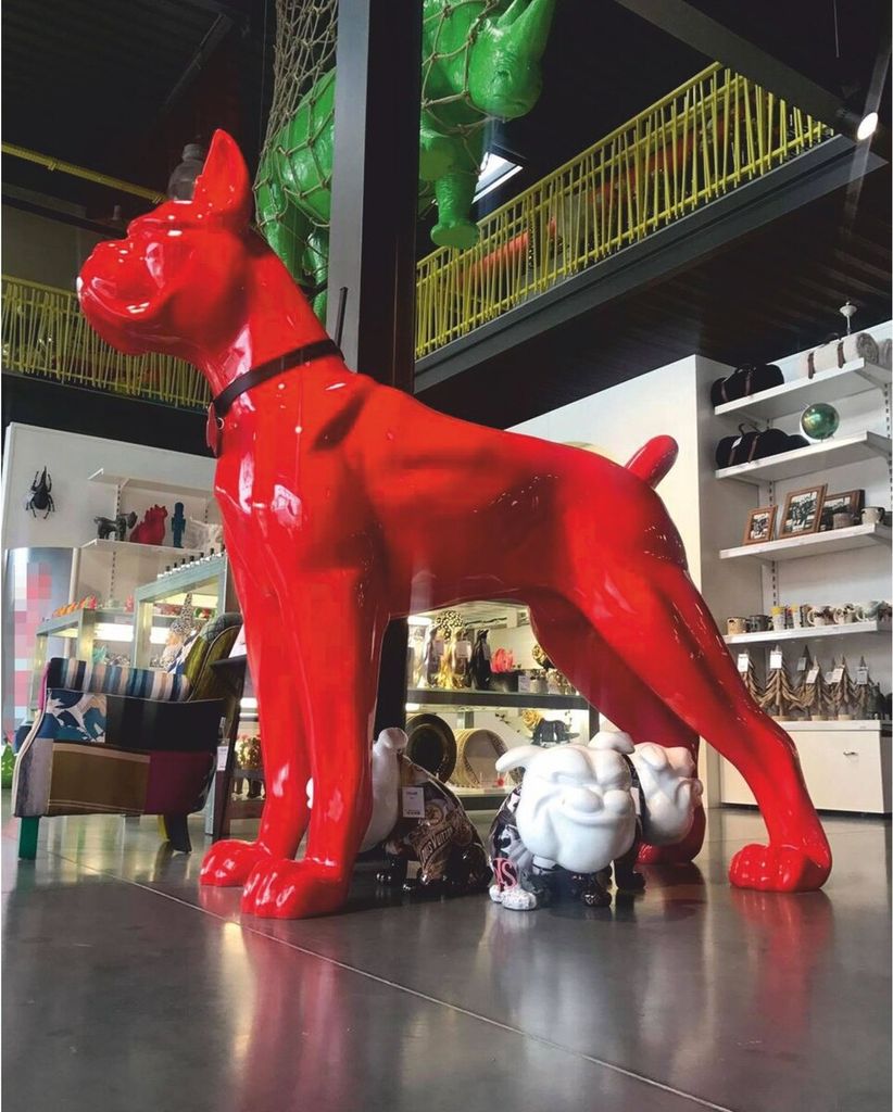 Casa Padrino XXL Deko Skulptur Boxer Hund Rot 190 x H. 180 cm - Riesige Garten Figur