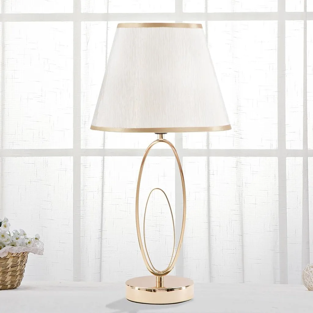 Luminaire d'appoint design base dorée et abat-jour beige Flush S - 11