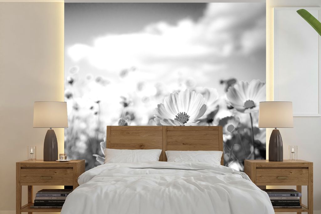 MuchoWow Fototapete für Wohnzimmer oder Schlafzimmer Wandtapete Vinyl Motivtapete Blumen - Wiese - Lila - Gras - Weiß - Wolken - Blau - 350x350...