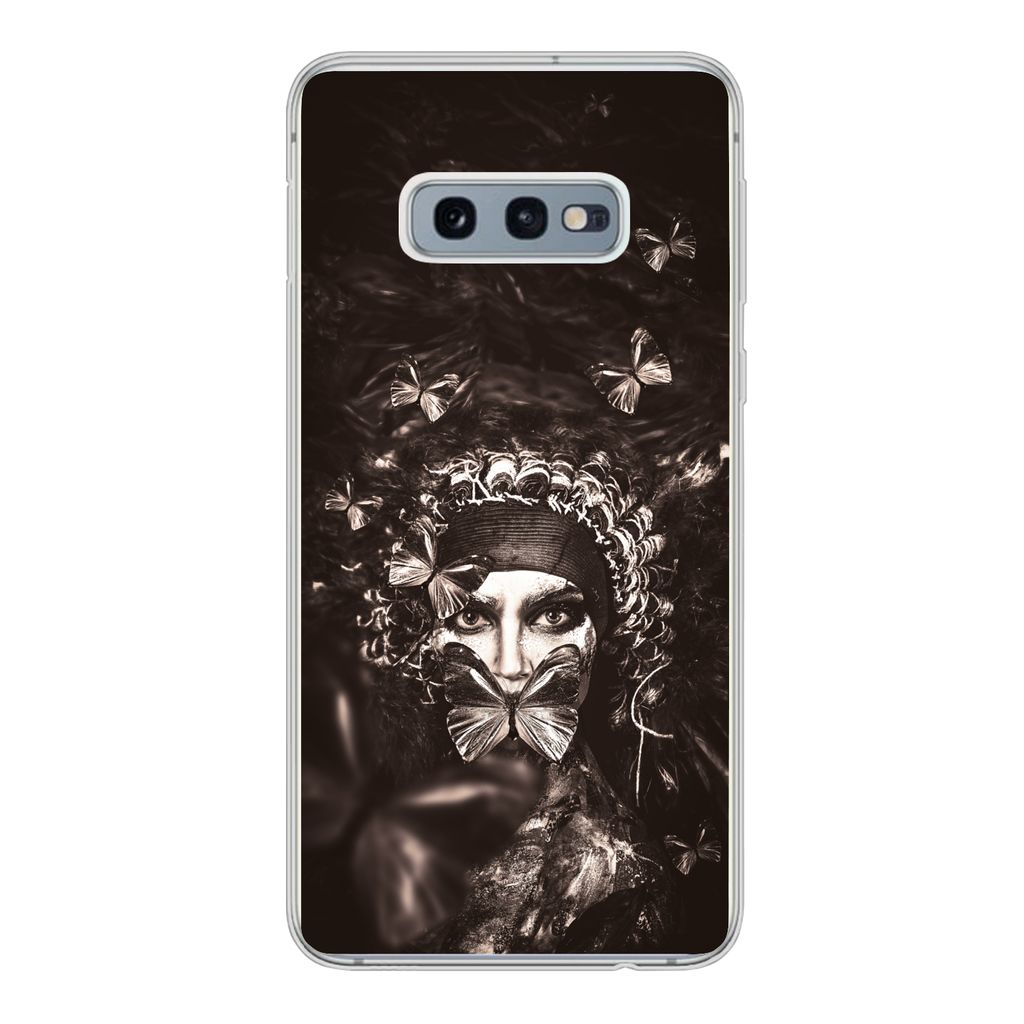 MuchoWow Handyhülle Schutzhülle Hülle für Samsung Galaxy S10e Frau - Schmetterling - Schwarz - Weiß Silikon Softcase Handy Hülle - Handy
