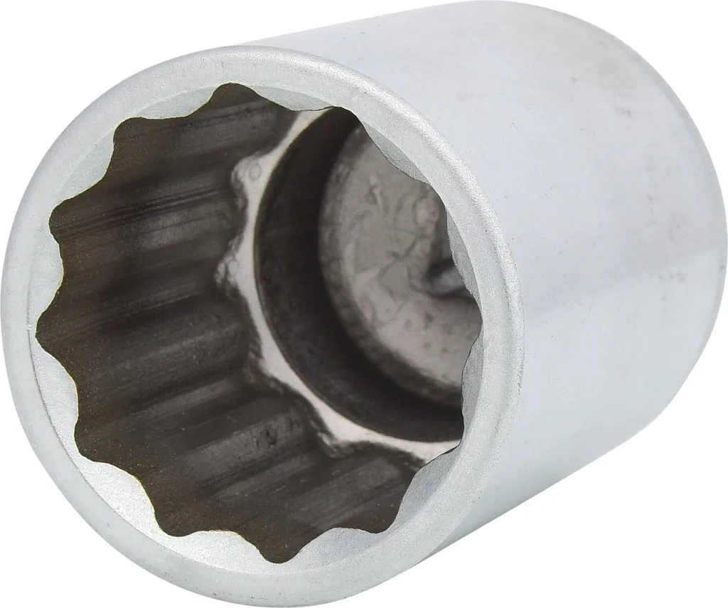 Desserrez les écrous profonds avec la douille 12 pans 36 mm longue