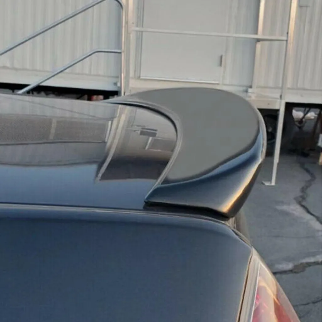 Spoiler de coffre style carbone tuning pour Chrysler 300 2011
