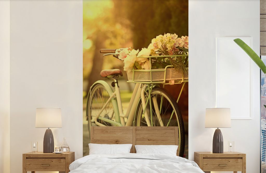 MuchoWow Fototapete für Wohnzimmer oder Schlafzimmer Wandtapete Vinyl Motivtapete Blumen im Fahrradkorb - 120x240 cm - Hintergrundbild