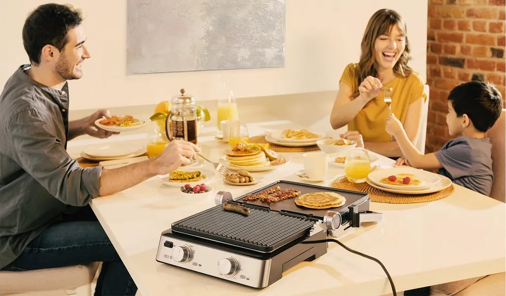 Grill de Table Braun CG7020 Idéal pour Barbecue Intérieur et Réceptions - 16