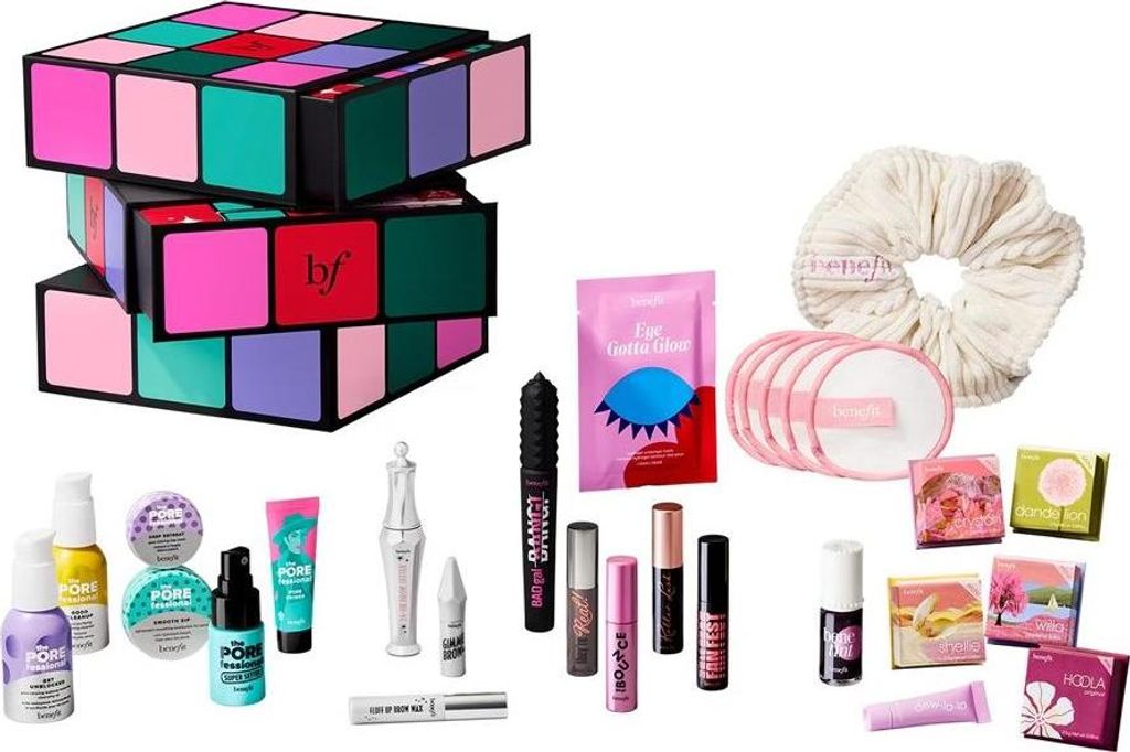 Benefit Glam Cube Adventskalender 2025 – 24 Beauty-Überraschungen