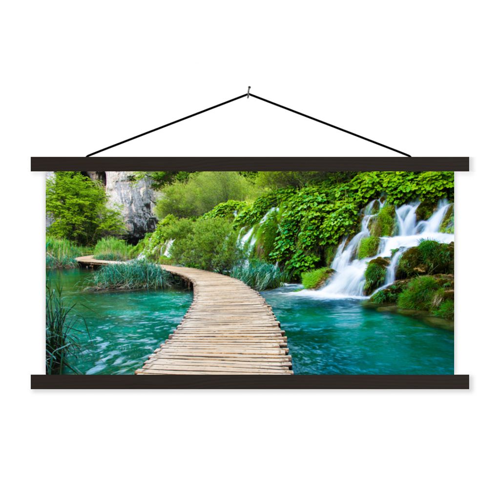 MuchoWow Textilposter Brücke - Wasser - Pflanzen - Wasserfall - Grün 60x30 cm mit schwarzem Rahmen - Textilien