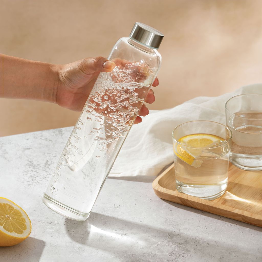 Cosumy Glas Trinkflasche 750ml mit Filzbeutel Grau