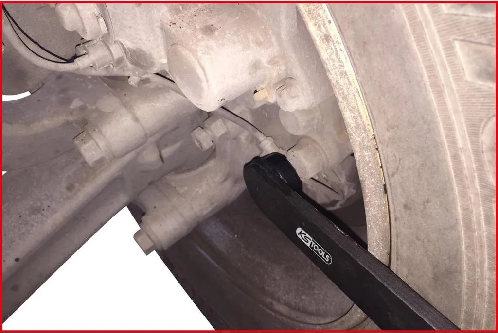KS TOOLS 460.3990: L'unica Chiave per Pinze Volvo che non Tradisce