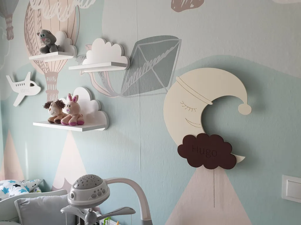 Cadeau de naissance : Veilleuse Lune et Nuages LED nom gravé