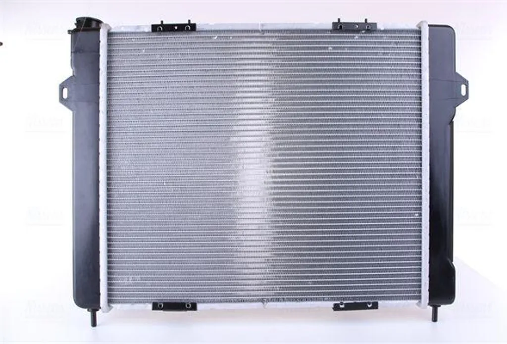 Radiateur moteur Nissens 609901 compatible Cherokee OE 4734104 Fiable