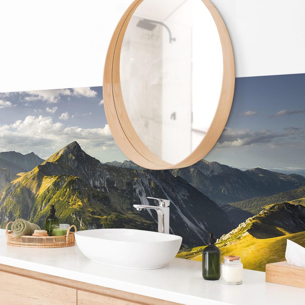 Wandverkleidung Bad Natur selbstklebend - 0.35 mm Wandpaneel matt wasserfest Berg grün Landhaus Badrückwand fugenlos 140x40 cm