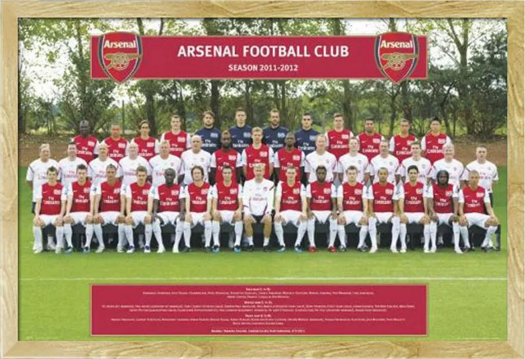 Affiche Arsenal 11/12 sous cadre MDF Shinsuke avec vitre acrylique sûre