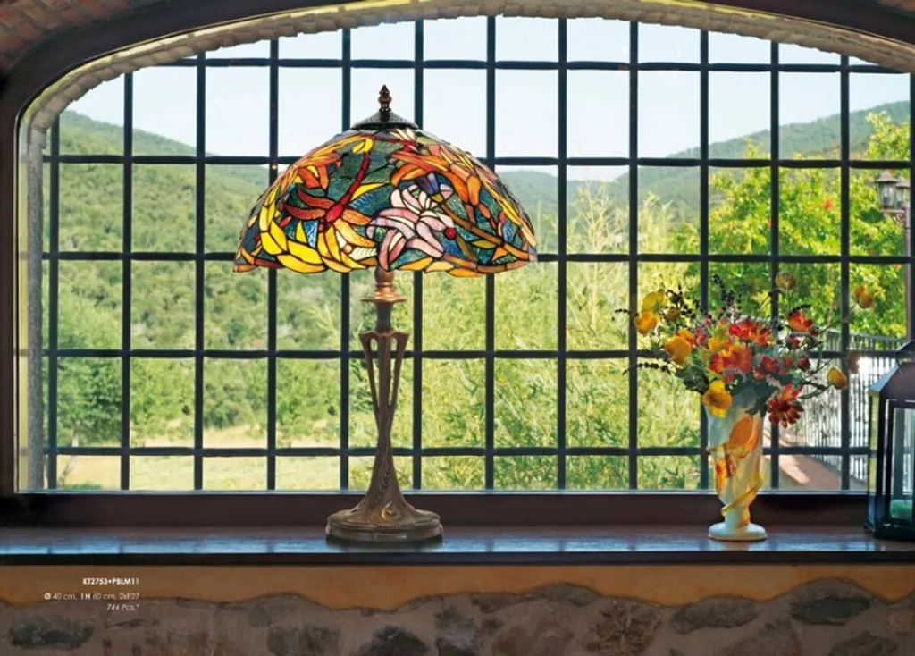 Sublimez votre Déco Sombre avec la Lampe Tiffany Art Nouveau 60 cm x 40 cm