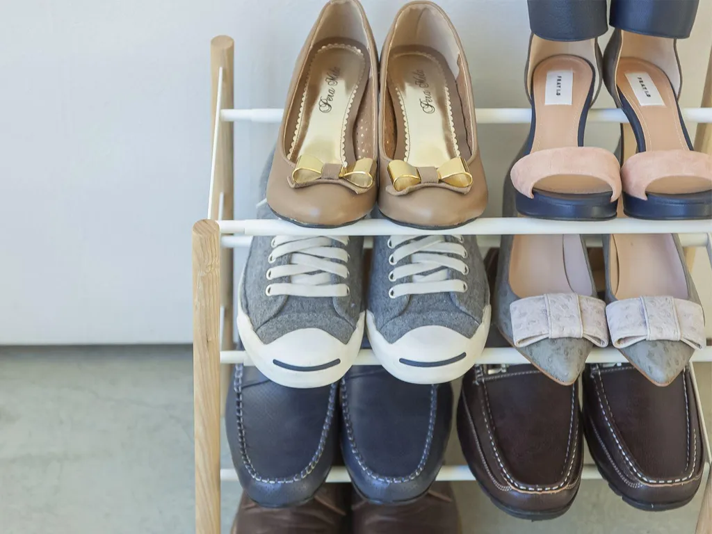 Yamazaki PLAIN Étagère à Chaussures Blanche Extensible 41-70cm Métal