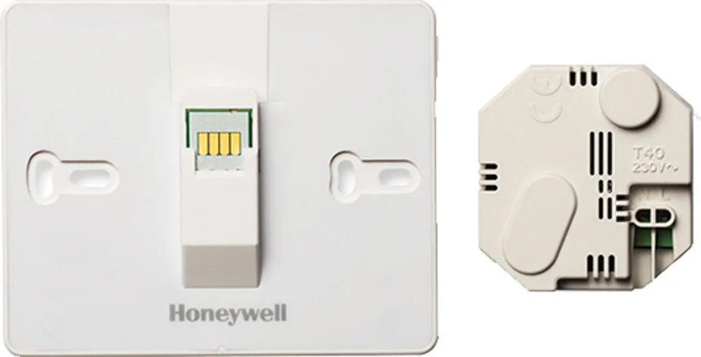 Support ATF600 pour EvoTouch-WiFi : Solution de Fixation avec Adaptateur