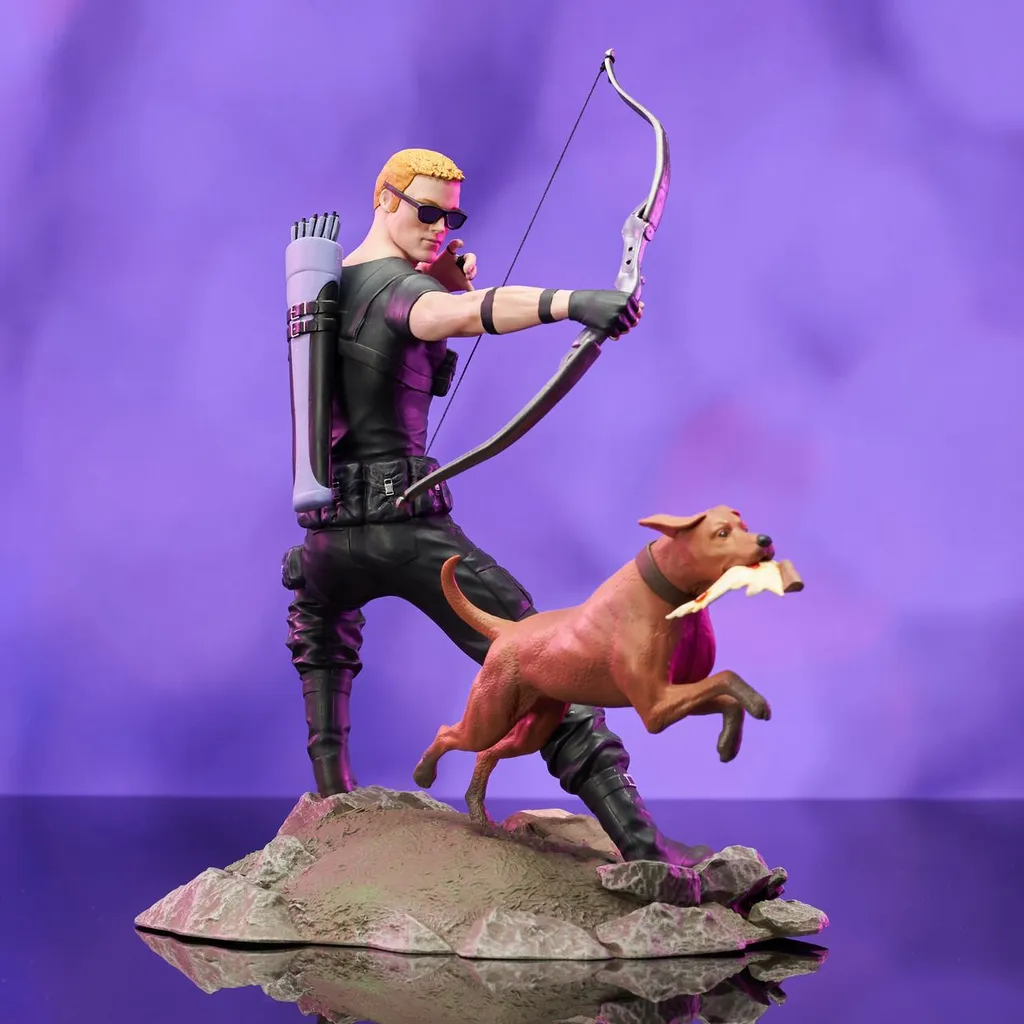 Figurine Hawkeye Marvel Durable 23 cm : Cadeau Idéal pour Collection - 4