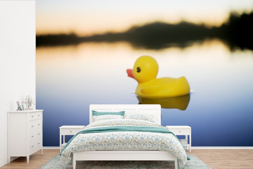 MuchoWow Fototapete für Wohnzimmer oder Schlafzimmer Wandtapete Vinyl Motivtapete Gummi-Ente - Gelb - Wasser - 525x350 cm - Das Hintergrundbild