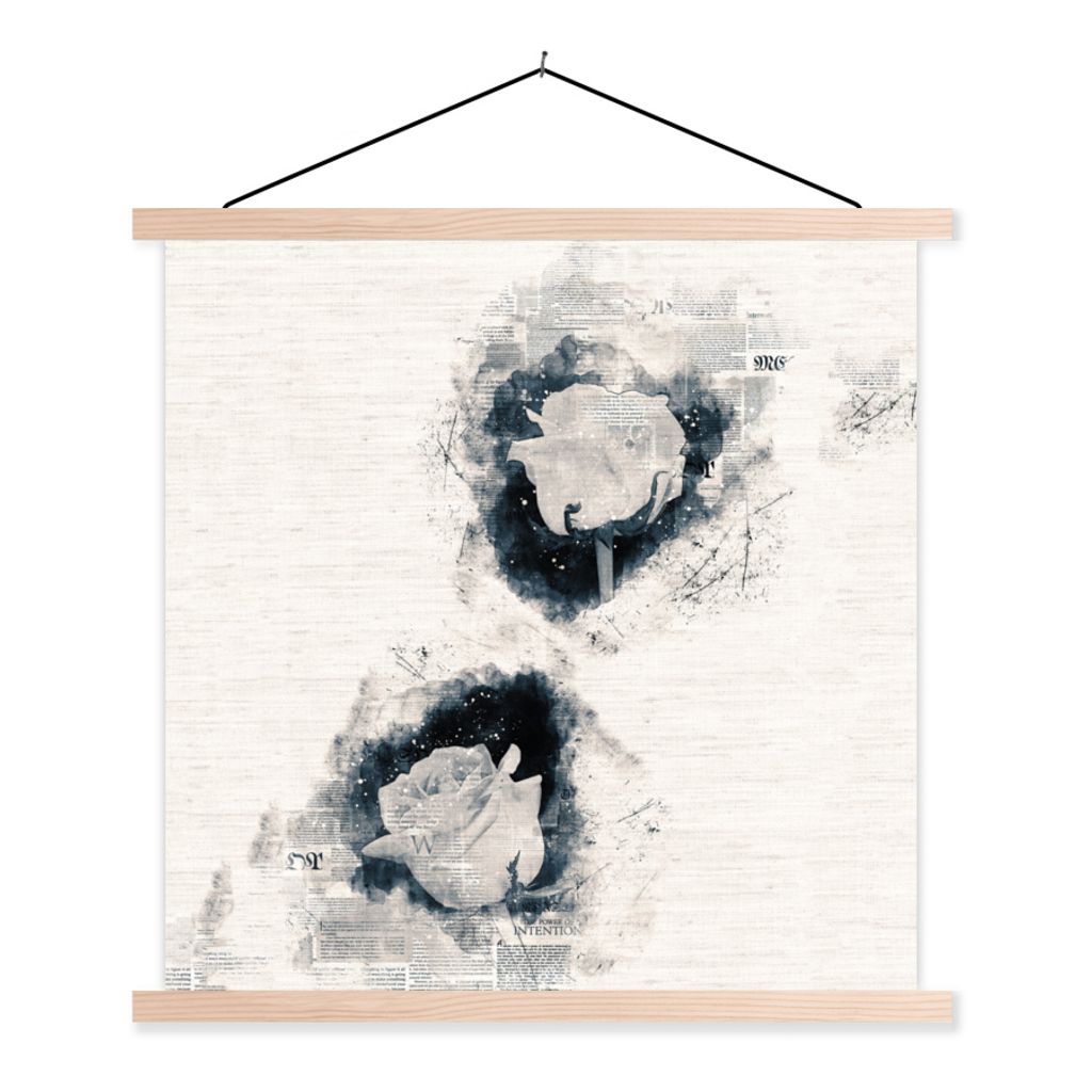 MuchoWow Textilposter Rosen - Blumen - Rauch - Zeitungspapier 120x120 cm mit holzfarbenen Rahmen - Textil-Poster