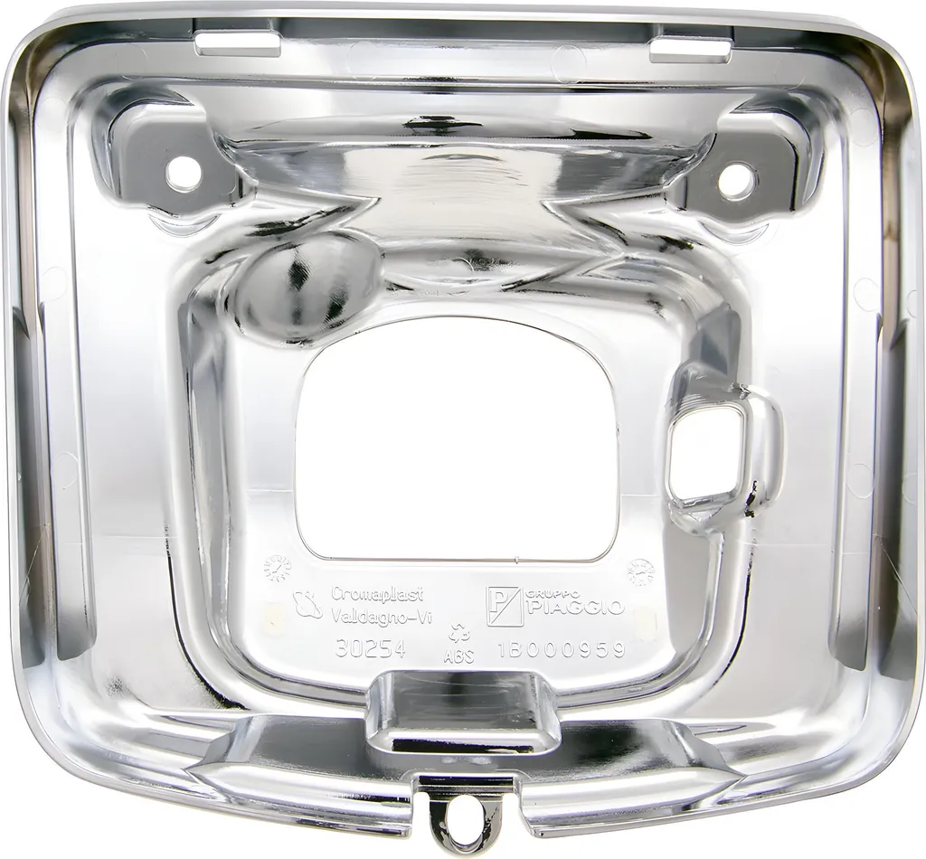 Socle feu arrière Vespa GTS 125-300 finition chrome haute brillance