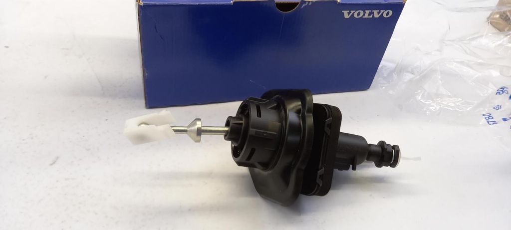 Original VOLVO C30 V50 S40 C70 Kupplungsgeberzylinder 31325415