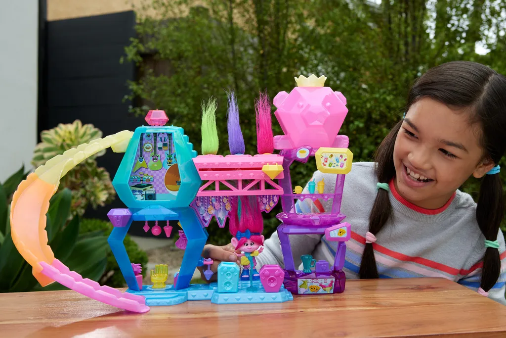 Coffret de jeu Trolls Mount Rageous et univers miniature interactif